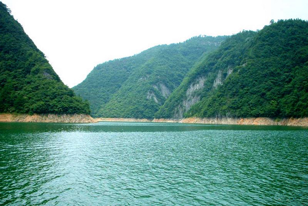 湄峰湖