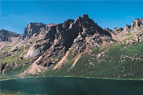 尕尔乌克湖