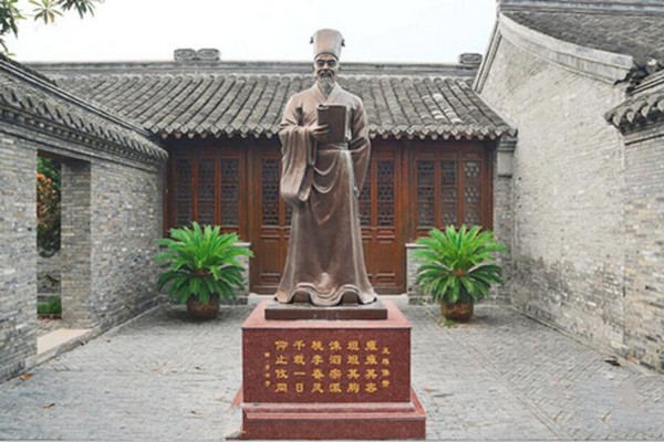王栋青铜雕像
