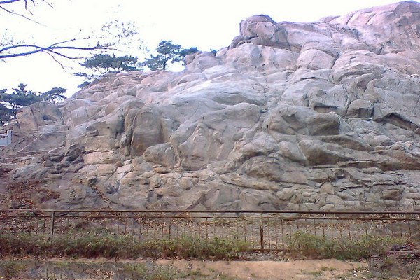 摩崖石刻