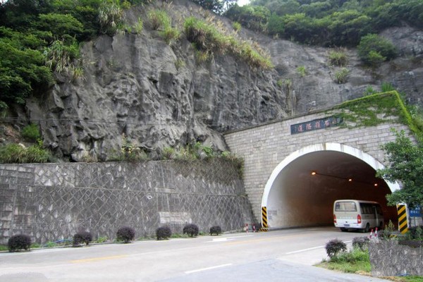 飞石岭隧道