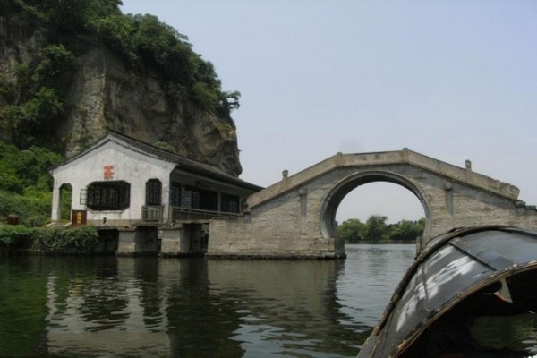 秦桥