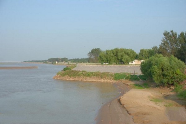 黄河大堤
