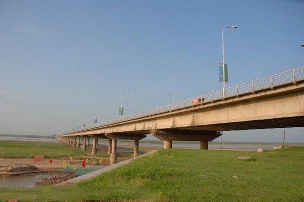 黄河公路大桥