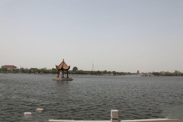 潘杨二湖