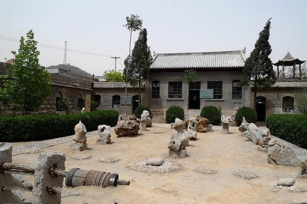 石头民俗博物馆