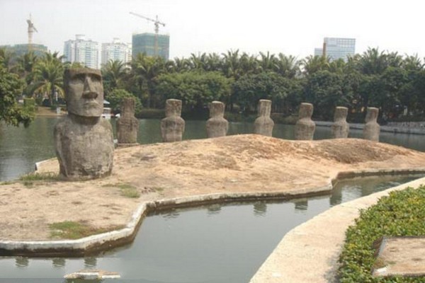 复活节岛巨人石像