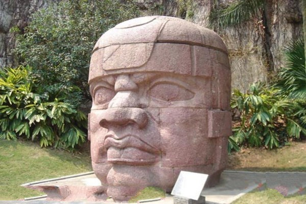 墨西哥巨石头像