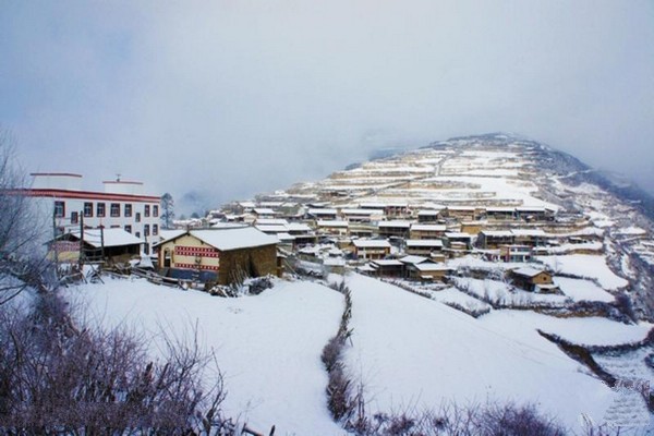 拉尕藏寨